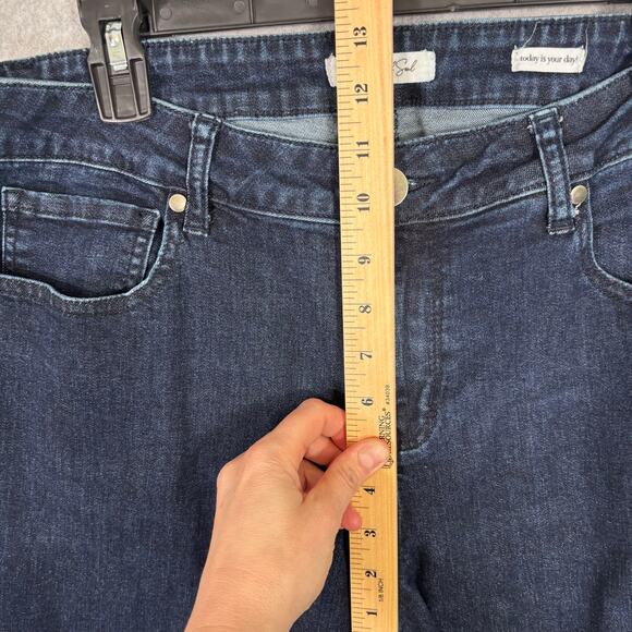 A Beautiful Soul Jeans 14‎ Flare Bell Bottom Knee Holes Stretch Boho Western 70s - Picture 6 of 10